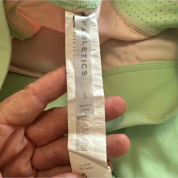 Fabletics Set shorts - top size small - Picture 10 of 10